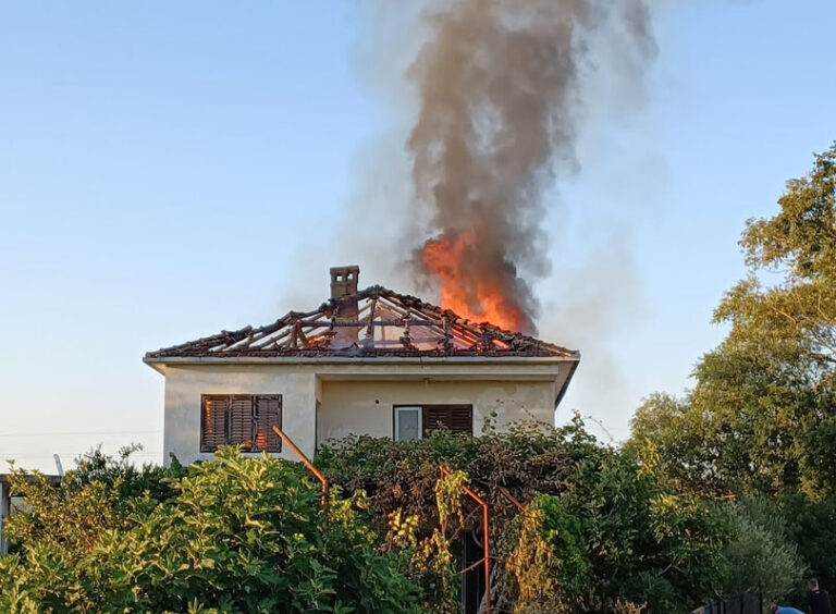 Muškarac nastradao u požaru u Tesliću