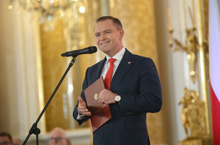 Navrocki položio zakletvu: Sad i zvanično novi predsednik Poljske