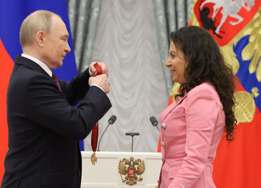 Putinova omiljena novinarka teško bolesna: Moram na operaciju; Muž joj u komi već devet meseci FOTO