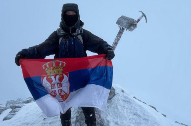 Nevjerovatan podvig srpskih planinara: Osvojili najveći vrh Evrope i Rusije FOTO/VIDEO