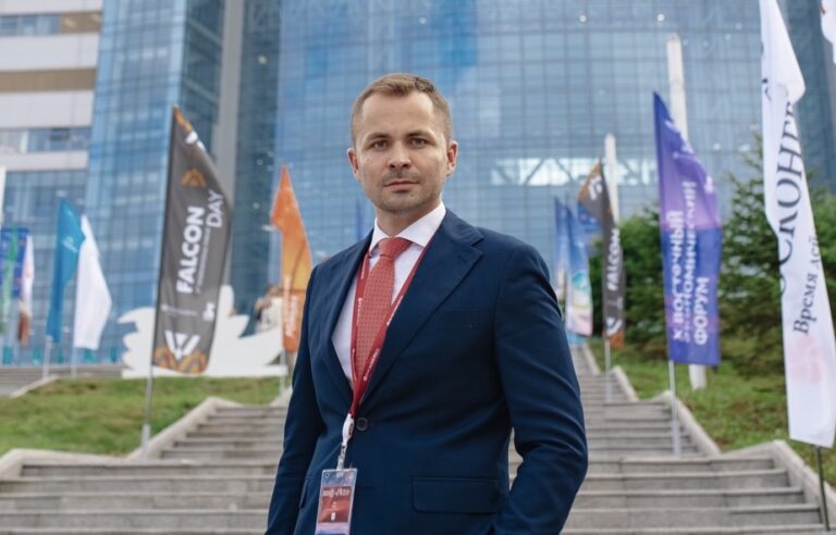 Filip Božić iz Kabineta gradonačelnika Bijeljine učestvuje na jubilarnom 10. Istočnom ekonomskom forumu