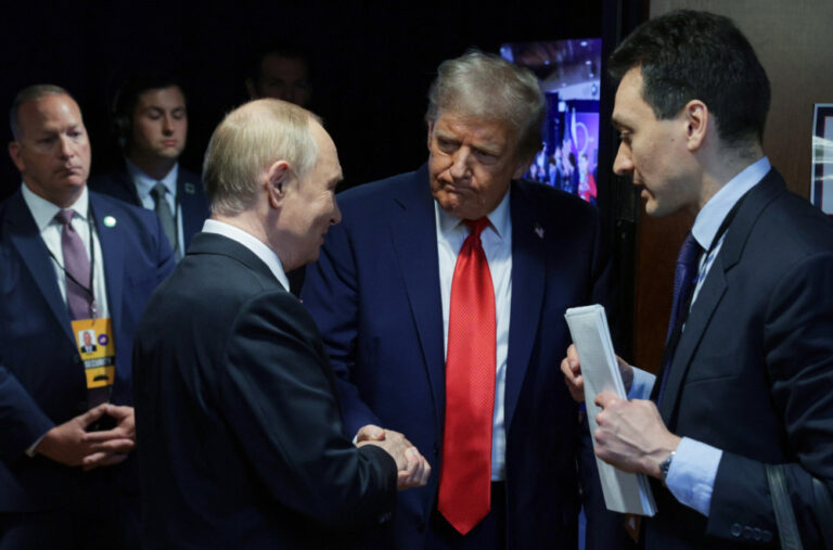 Oglasila se Bijela kuća: Sastanak Trampa i Putina ipak moguć?