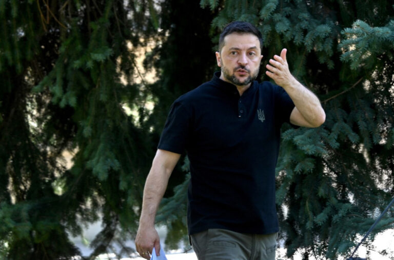 „Putin se samo smije Zapadu“