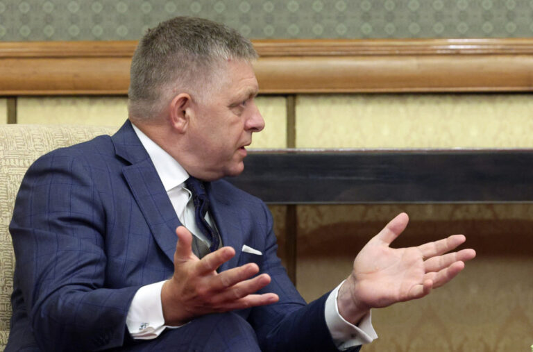 Fico: Ako EU želi mir u Ukrajini, mora da se održi sastanak Trampa i Putina