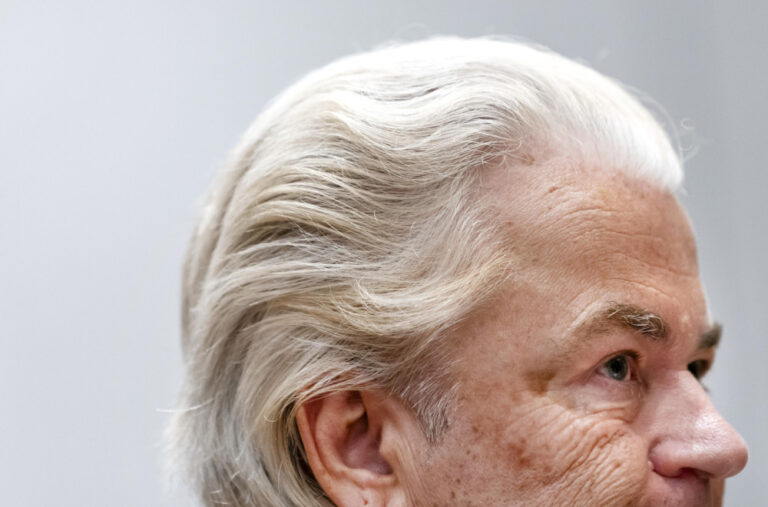 Vilders vodi, ali niko neće sa njim u koaliciju