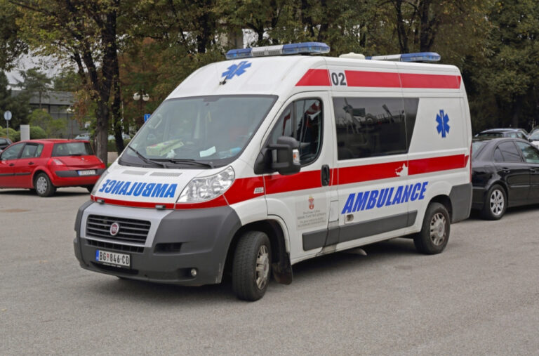 Četiri saobraćajne nezgode u Beogradu – povrijeđeno sedam osoba