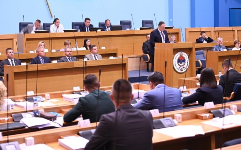 Narodna skupština RS danas zasjeda: Biće održane dvije sjednice