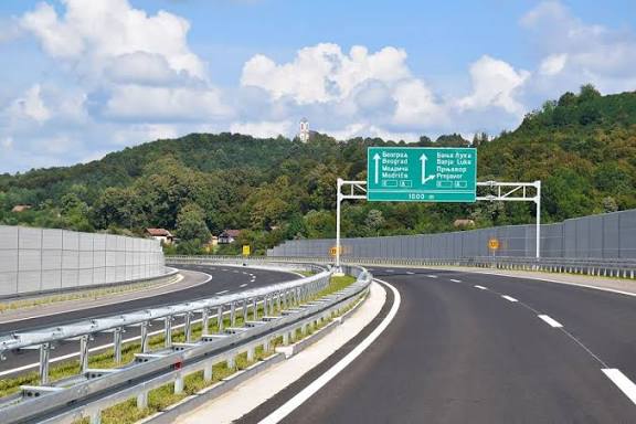 AMS Republike Srpske: Odroni, vlažni kolovozi, oprezno!