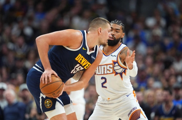 „Tripl dabl“ Jokić: Više asistencija nego poena, prva pobjeda Denvera VIDEO