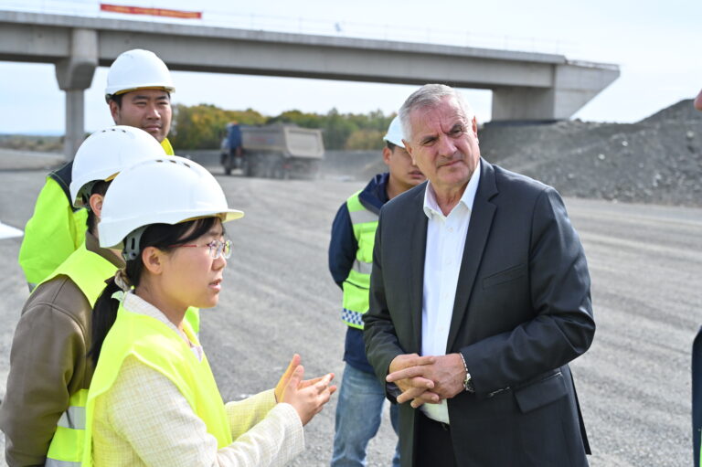 Višković i predstavnici kompanije „Šandong“ obišli nekoliko lokacija na gradilištu auto-puta Banja Luka-Prijedor-Novi Grad