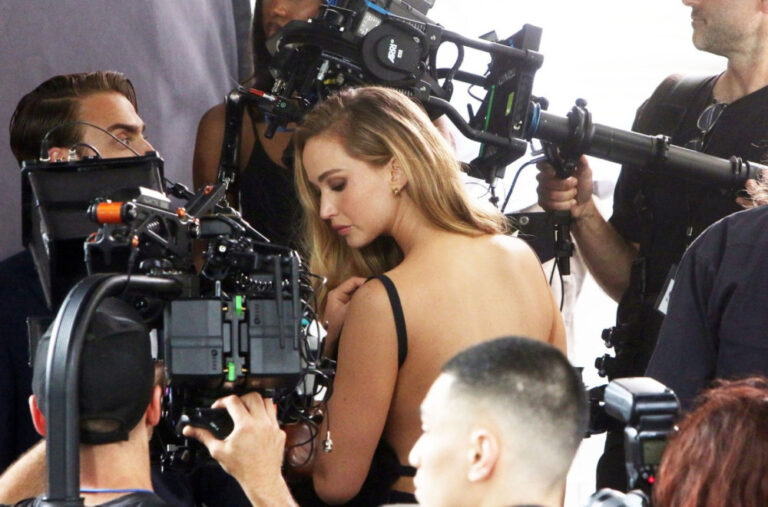 Dženifer Lorens priznala: Vodim tajni život, opasno trolujem