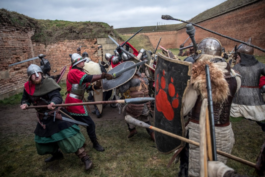 Najopasniji setovi: Kako je ekipa Gospodara prstenova snimala epske bitke usred poligona za bombe VIDEO