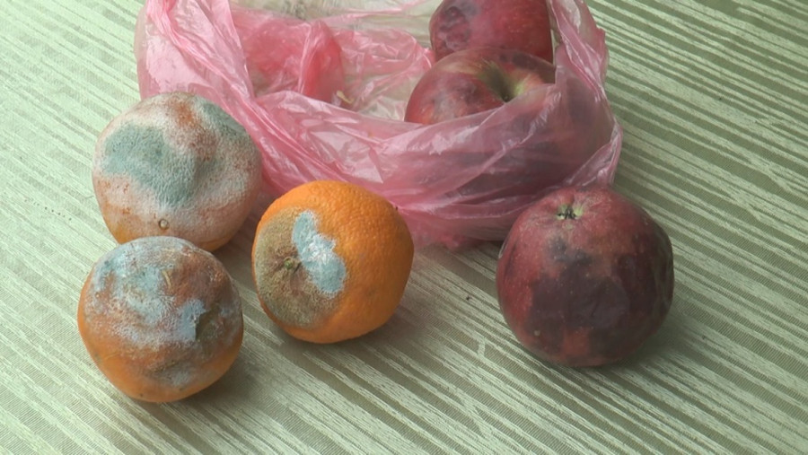 Preko 30 godina jede samo pokvarenu hranu: Milutin iz Osečine svetski fenomen