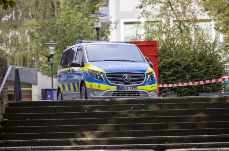 Užas u Nemačkoj: Gradonačelnik pijan udario u semafor