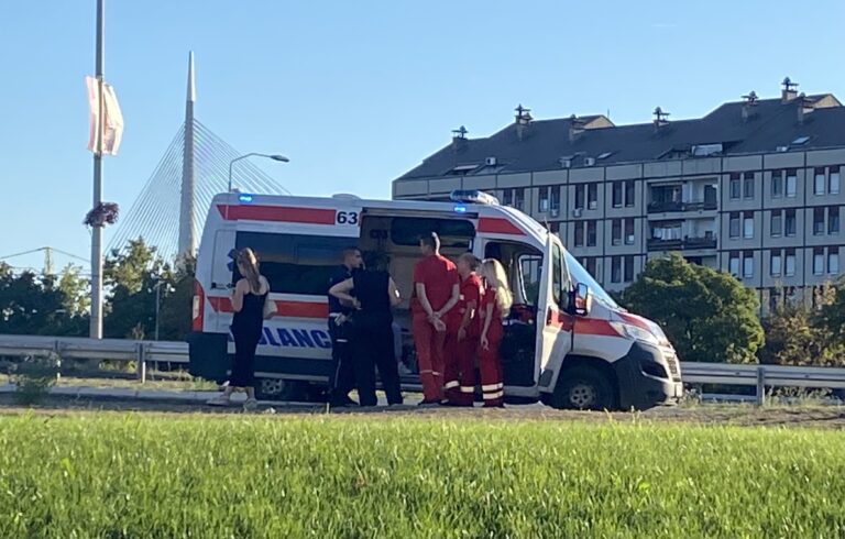 Žena BMW-om udarila dječaka, ljekari mu se bore za život