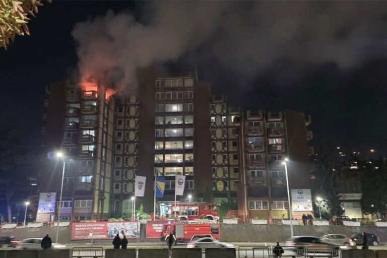 Ispravka: U požaru u Tuzli stradalo 11 ljudi