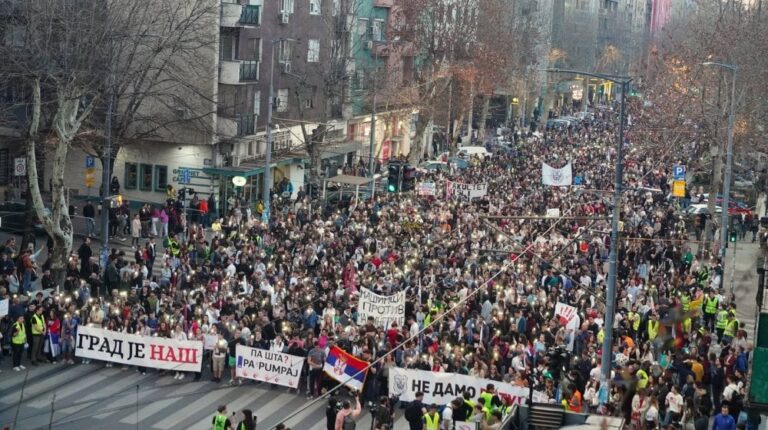 Studenti najavili skup ispred Generalštaba: “Bićemo živi zid”