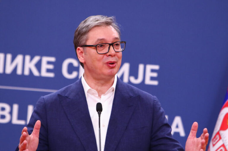 Vučić pozvao Dijanu Hrku i Uglješu Mrdića da prekinu štrajk glađu