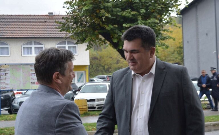 Savić: Podrška Blanuši je povratak društva ka normalnom stanju