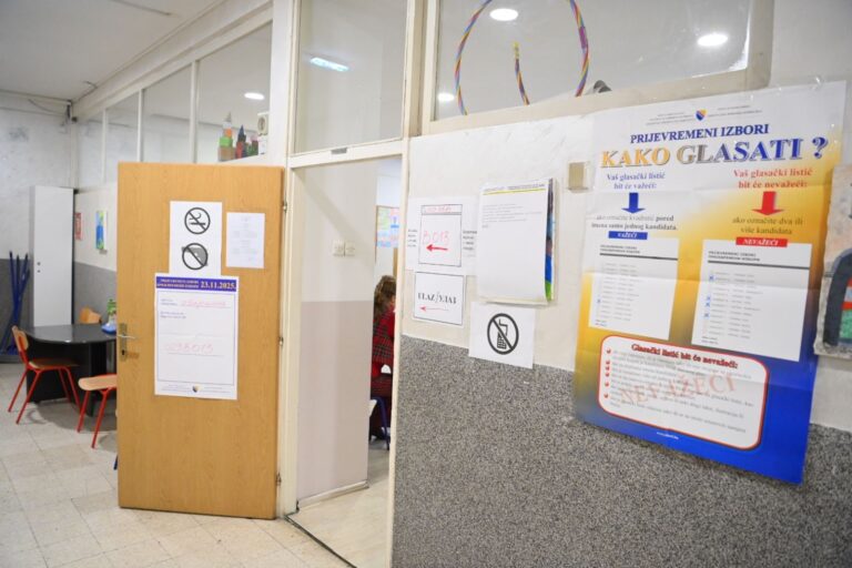 Očajna izlaznost u Gradu Bijeljina do 15.00 časova, sela nešto bolja