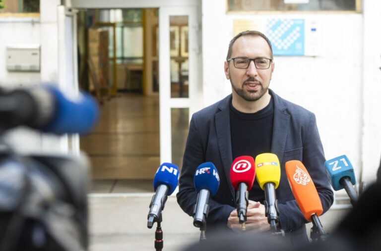 Haos u Zagrebu ne jenjava: Tomašević odgovorio Tompsonu FOTO