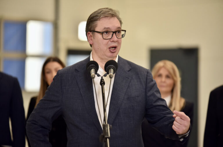Kakav problem ima ovaj čovjek?: Vučić tvrdi da su bezobrazni oni kojima smeta Ćacilend