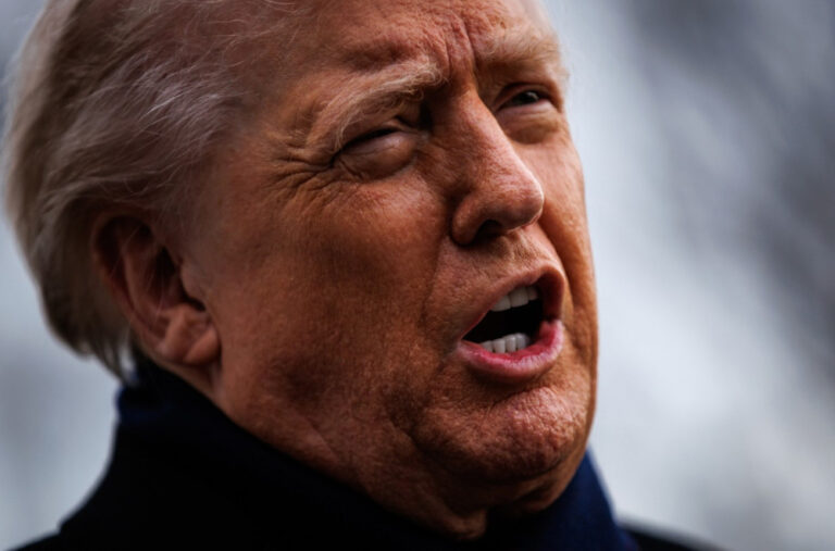 Histerija u njemačkim medijima: „Špigl“ optužuje Trampa za „izdaju“ Evrope