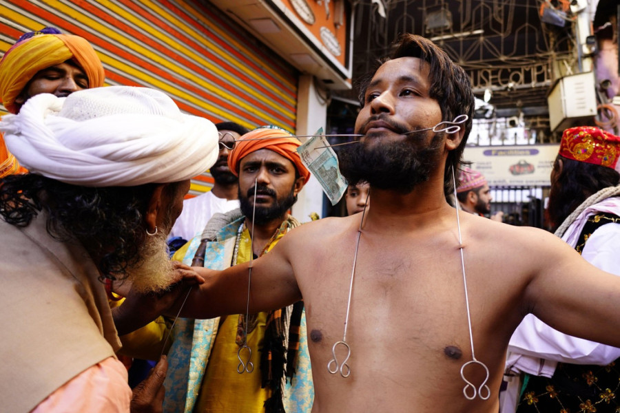 Kako izgleda najbizarniji festival na svetu: Vade oči, probadaju se, seku jezik ...FOTO