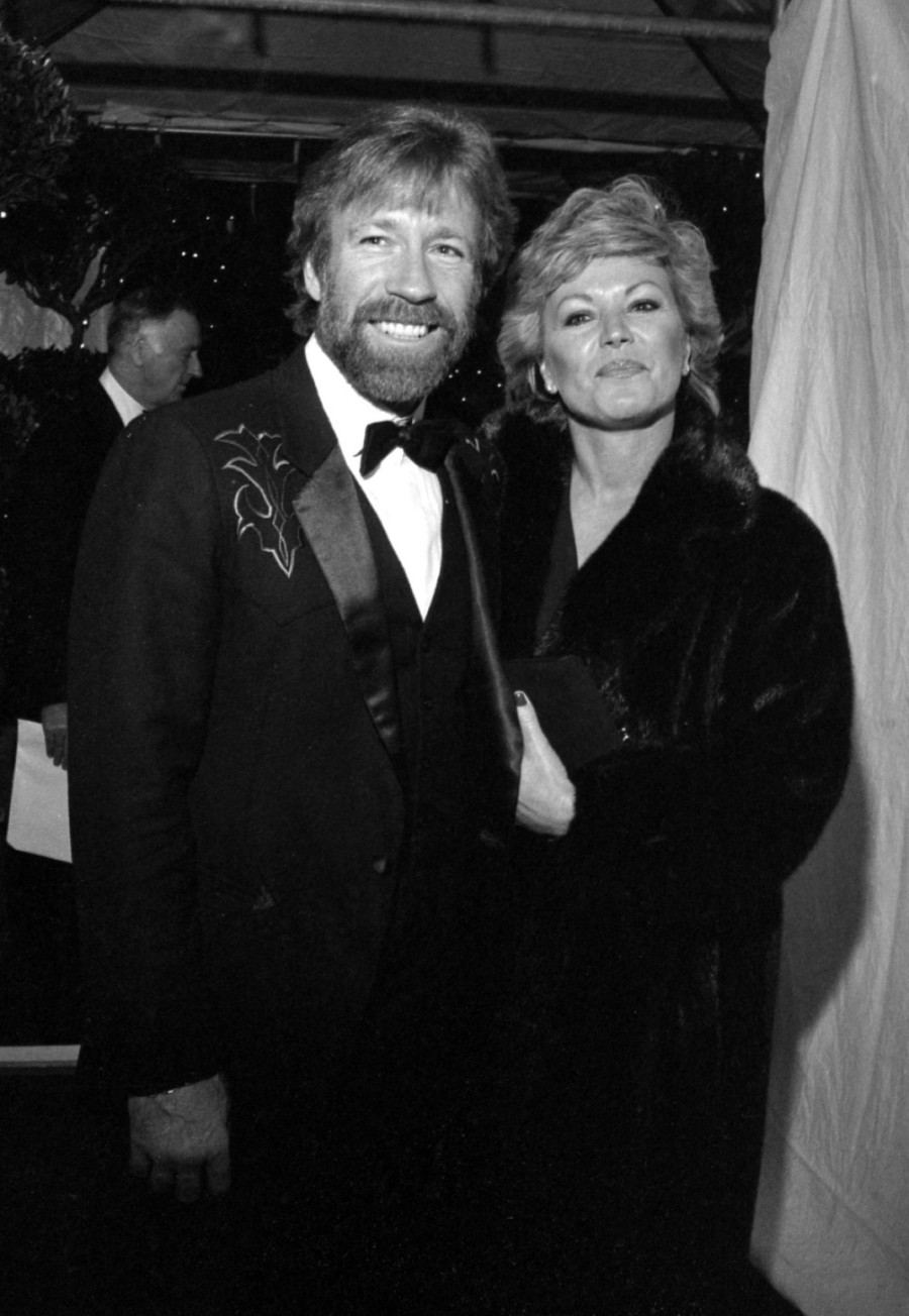 Čak Noris objavio tužnu vest: Bila je najbolja FOTO