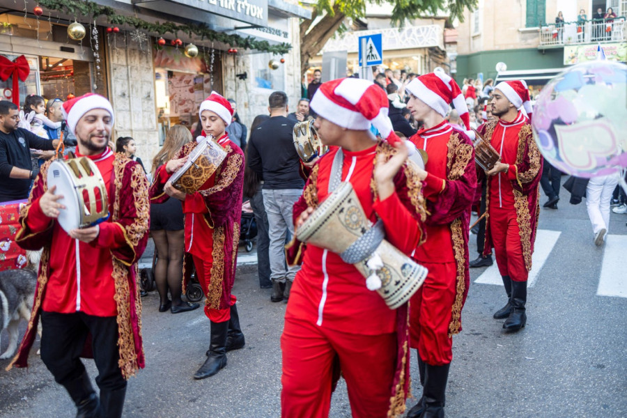Uhapšen Deda Mraz: Drama na božićnoj zabavi FOTO/VIDEO