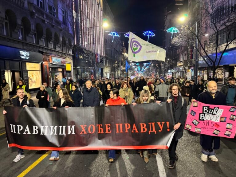 Završen protest studenata: „Stojimo svi zajedno do ispunjenja studentskih zahteva jer pravnici i dalje hoće pravdu“