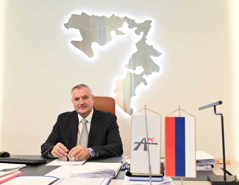 Jedan čovjek drži zatvoren most na Savi: Višković optužuje Krnjića za blokadu otvaranja graničnog prelaza