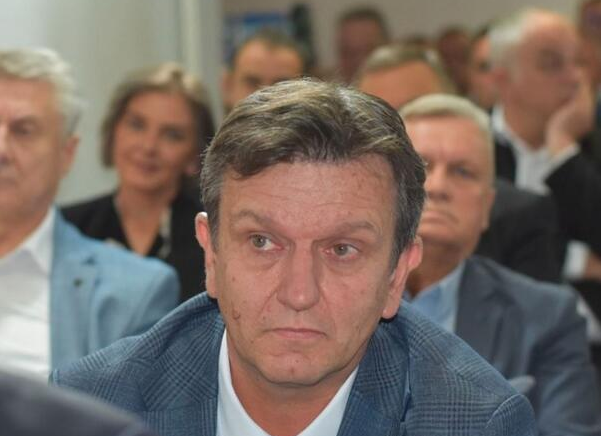 U SDS jednoglasni: Blanušu za predsjednika stranke