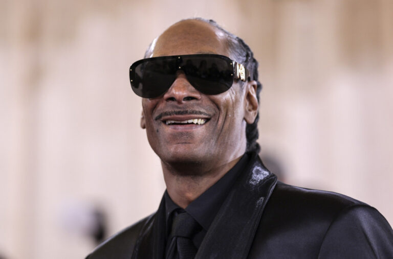 Kontroverzni nastup Snup Doga na dodjeli Zlatnih globusa: „Naduvan sam kao zmaj“ VIDEO