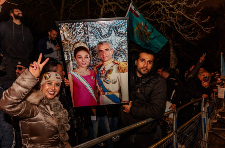 Prognani princ Reza Pahlavi najavio povratak; Ima i plan FOTO/VIDEO