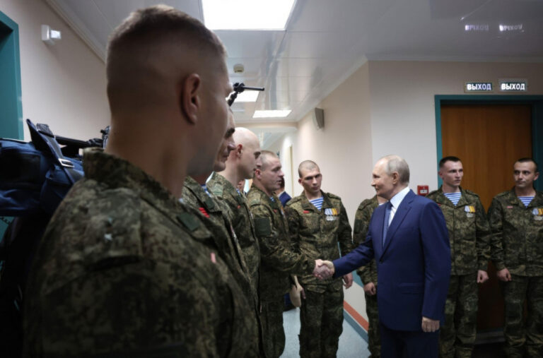 Rusi razotkriveni; Ovo je Putinova moćna armija od 1,3 miliona vojnika