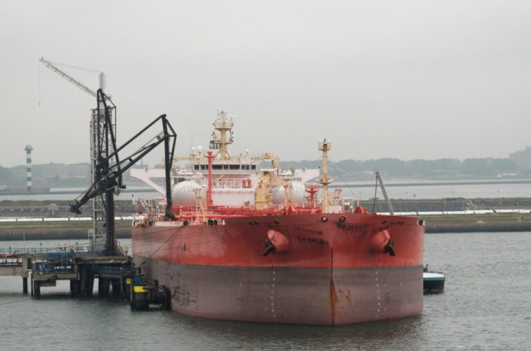 Iranska osveta Americi; „Sveti Nikola“ je oslobođen