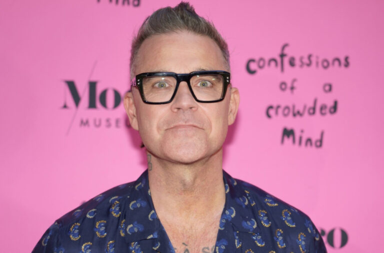 Robi Vilijams pokazao poruku koju mu je 13-godišnja ćerka poslala u 2 ujutru