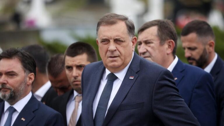 Dodik: Urgentno riješiti pitanje trase auto-puta