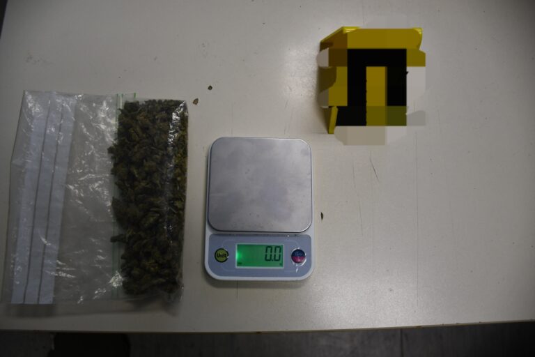 Narko-aktivnost u Bijeljini: Policija zaplijenila drogu i opremu, osumnjičeni uhapšen